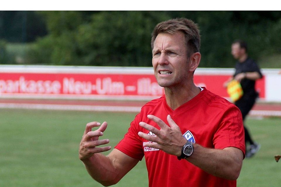 "Das war nicht regionalligatauglich": Illertissens Trainer Marco Küntzel ging nach der 2:7-Packung in Bayreuth mit dem Defensivverhalten seiner Mannschaft hart ins Gericht. Gibt diese in Augsburg die richtige Antwort?