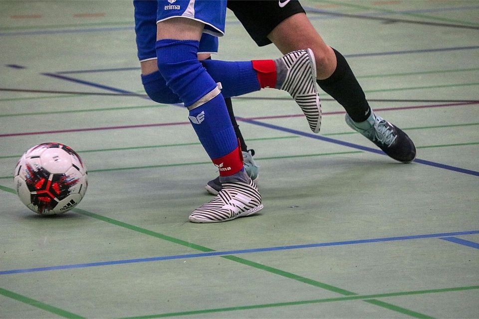 In der Laabertalhalle in Rottenburg ging's auf dem Futsal-Parkett teilweise heiß her.