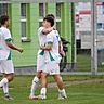 Neudrossenfeld feiert ihren Torschützen Lennart Wöhner. Sein Treffer zum 1:0 war die Entscheidung im Spiel gegen Weiden