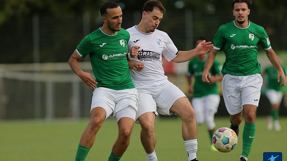 Enger Fight im Derby: Am Ende hat der SV Zeilsheim gegen den VfB Unterliederbach die Nase vorn.
