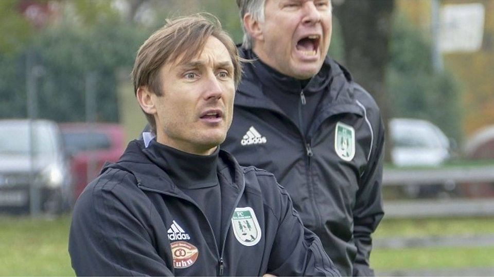 Thomas Siegmund (r.) ist nicht mehr Trainer des TuS Holzkirchen. Jens Jeckl übernimmt mit Jozo Ereiz die Bayernliga-Mannschaft. Andreas Leder