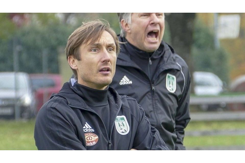Thomas Siegmund (r.) ist nicht mehr Trainer des TuS Holzkirchen. Jens Jeckl übernimmt mit Jozo Ereiz die Bayernliga-Mannschaft. Andreas Leder
