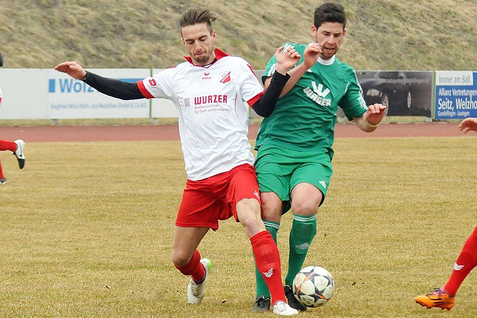 Zusammen mit Benjamin Woltmann leitet Alexander Thiel (links) zurzeit das Training beim FC Affing. Der Einstand ist geglückt, doch der Sieg in Egg kam zu spät.   F.: Walter Brugger