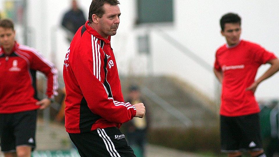 Peter Gallmaier (Mitte) ist nicht mehr Trainer des Bezirksligisten SV Bernried F: Michael Wagner
