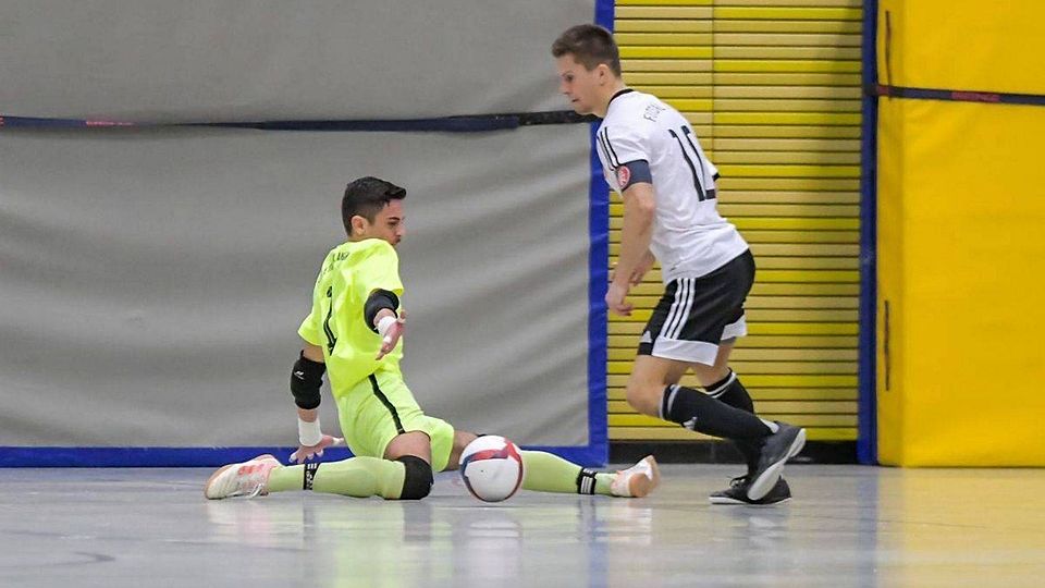 Kapitän Christoph Konrad (re.) gelang kurz vor Spielende der Siegtreffer per Kopf. 