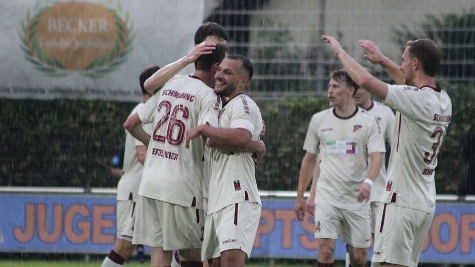 Der FC Schwabing hat am Sonntag mit 2:0 gegen Aubing gewonnen.