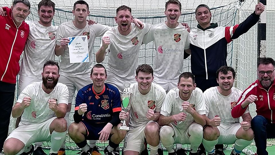 Beim Hallenturnier des ESV Regensburg gelang der SpVgg Pirk die Titelverteidigung.