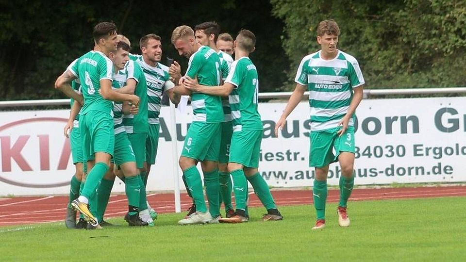 Stürmer Alexander Lallinger wird künftig in der Landesliga Südost wieder für den Sportbund Rosenheim auflaufen.
