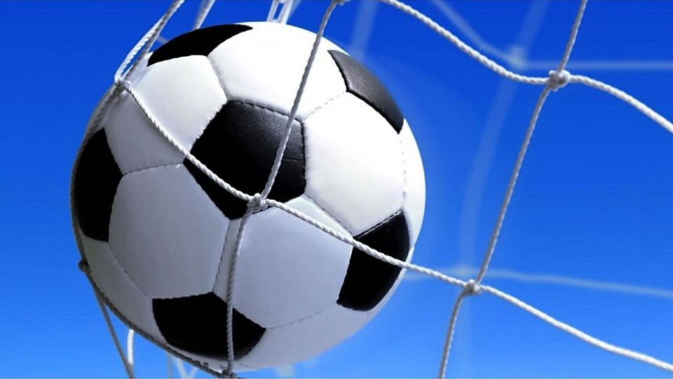 Gewitter haben den vierten Spieltag in der Fußball-Kreisliga A II ordentlich durcheinandergewirbelt. Foto: ssuaphoto