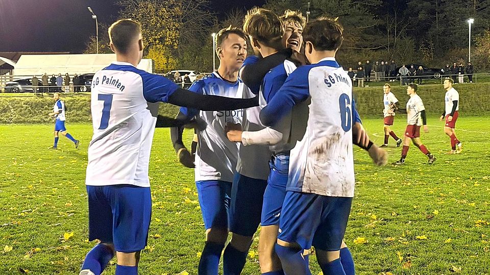 Die SG Painten bejubelte in Undorf einen späten Auswärtssieg.