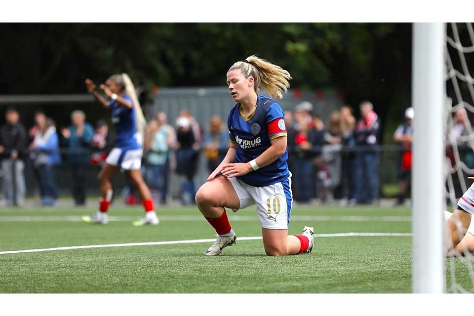 Sarah Begunk und die Holstein Women mussten bei der U21 vom 1. FC Köln auf die Knie gehen. Sarah Begunk und die Holstein Women mussten bei der U21 vom 1. FC Köln auf die Knie gehen.