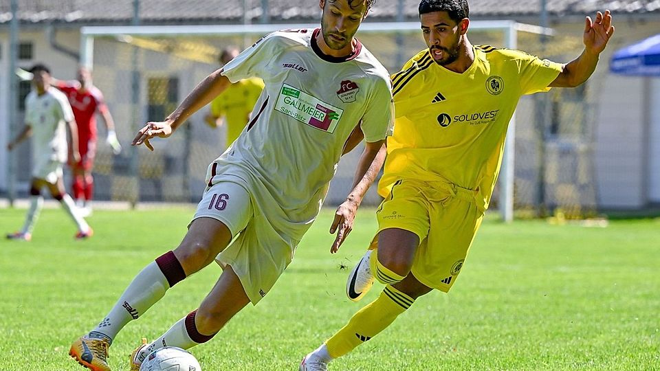 Mit einem Sieg könnte der FC Schwabing (weiß) den Abstand auf den SV Pullach (gelb) auf sieben Punkte ausbauen.