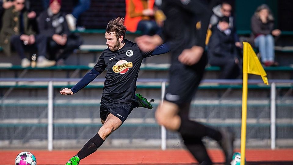 Archiv: BSV 92 (schwarz) greift Inter an 