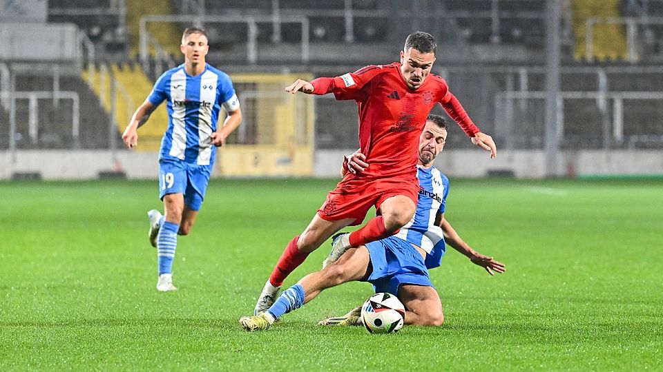 Arijon Ibrahimovic traf zum zwischenzeitlichen 2:1 für die U23 des FC Bayern gegen FV Illertissen.