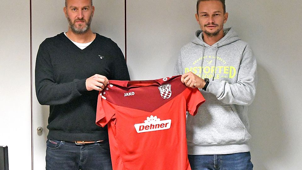 Rains Sportlicher Leiter Jürgen Meissner (li.) stellt den neuen Trainer David Bulik vor. 