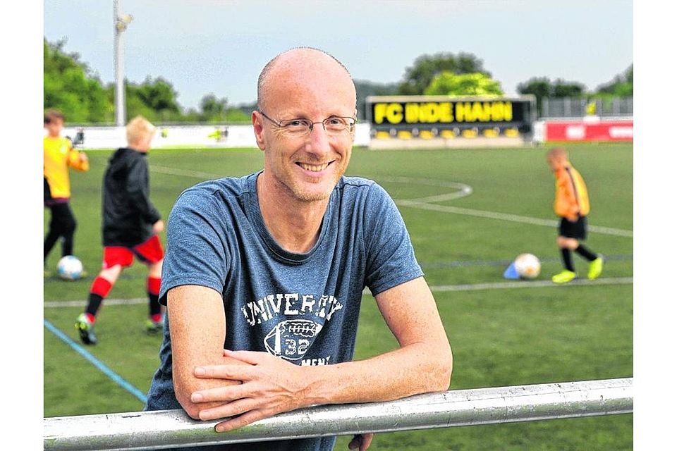 Angebot: Norbert Kindel sorgt dafür, dass beim FC Inde Hahn neben dem Fußball weitere Sportarten eine Heimat finden. Foto: Andreas Schmitter