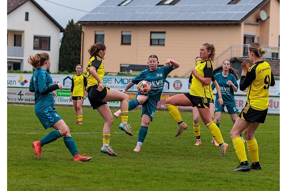 FC Moosinning gegen (SG) TSV St.Wolfgang/FC Lengdorf FC Moosinning gegen (SG) TSV St.Wolfgang/FC Lengdorf