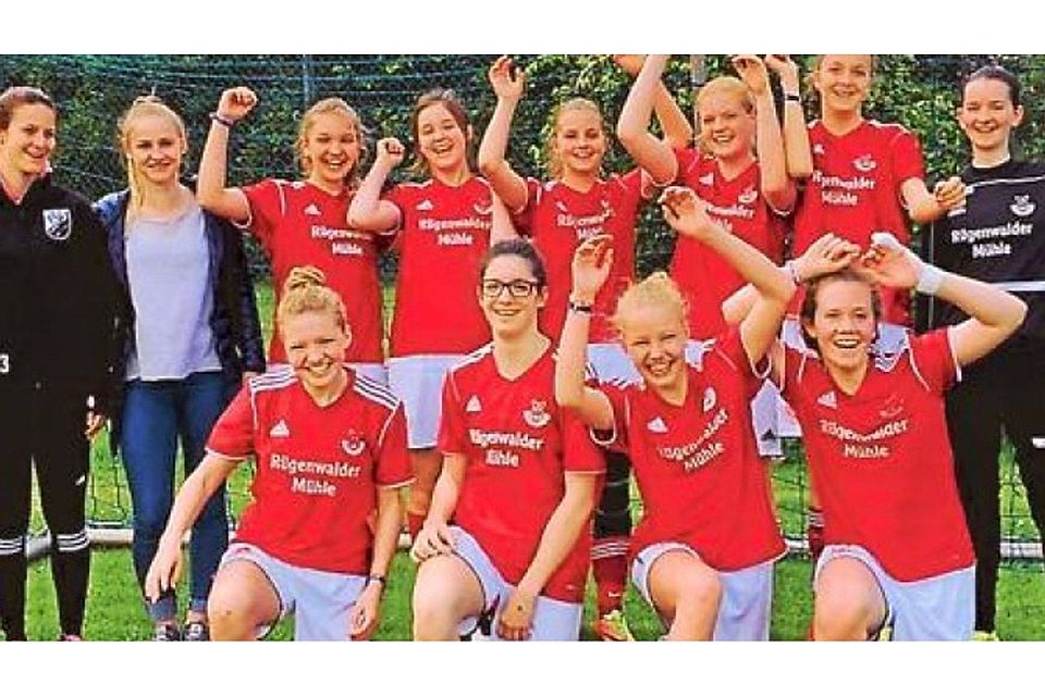 Die C-Junioren-Fußballerinnen der JSG Lastrup/Kneheim/Hemmelte sind Meister der 1. Kreisklasse geworden. Privat