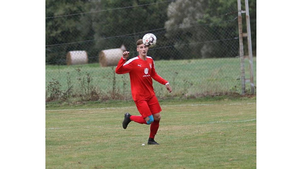 Endlich wieder am Ball: Patrick Lukesch. 	Foto: Luca Raab