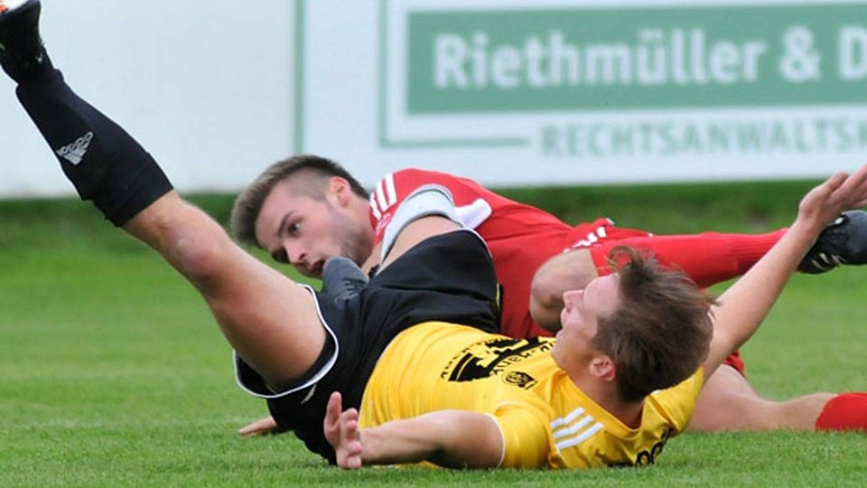 Der TSV Diedorf erlebte mit der 2:4-Heimniederlage gegen die Viktoria Augsburg eine derbe »Bauchlandung«.  Foto: Andreas Lode