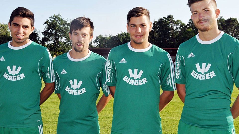 Die Qualität im Landesliga-Kader des FC Gundelfingen haben die Neuzugänge (von links) Oguz Yasar, Mario Laubmeier, Elias Weichler und Marc Sirch noch einmal angehoben.	F.: Walter Brugger