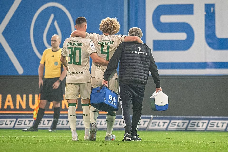 1860-Kapitän Jesper Verlaat musste kurz nach dem 0:2 verletzt ausgewechselt werden.