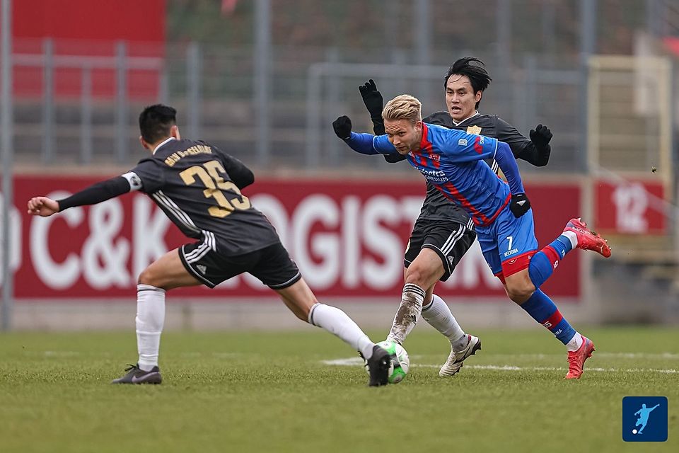Der MSV Düsseldorf kassierte drei Platzverweise beim TSV Meerbusch. 