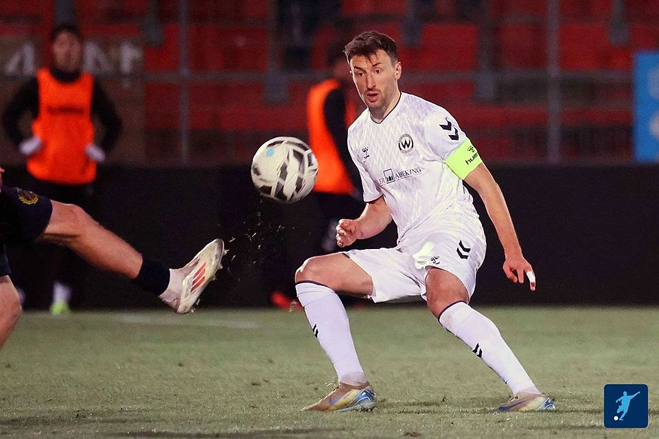 Parallel zum Leistungsfußball absolvierte Schulz ein Studium der Wirtschaftsinformatik an der Universität Passau. Heute ist er neben dem Sport als System Engineer bei der Wacker Chemie AG tätig.