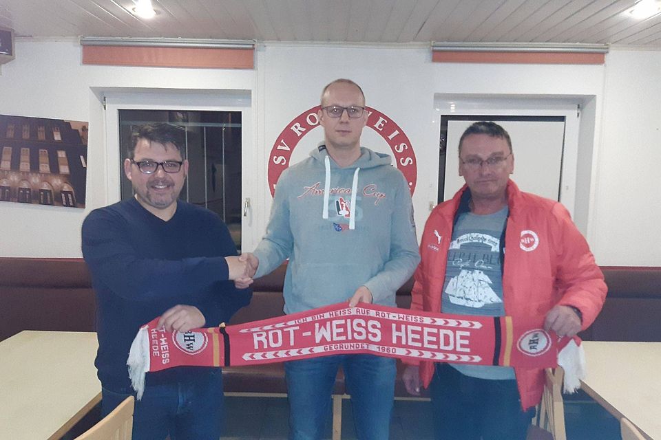 Von links: Fußballobmann Rainer Andrees, Patrick Robin (neuer Trainer Saison 2020/2021) und 2. Vorsitzender Helmut Schulte
