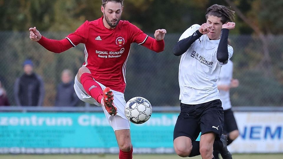 Die SpVgg Eschlkam (links) hat ein wichtiges Heimspiel vor sich.