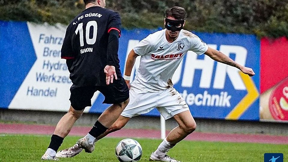 Philipp Simon (l.) führt den 1. FC Düren erstmals als Spielertrainer in die Saison. 
