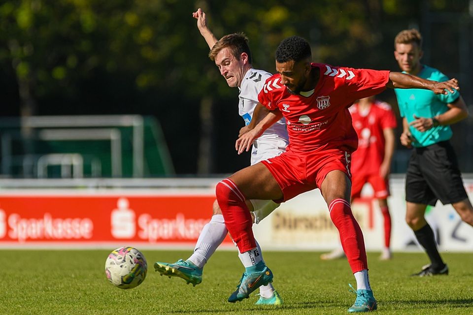 Wechselt vom FV Lörrach-Brombach zum Freiburger FC: Paul Rohdenburg (rechts) | Foto: Gerd Gründl