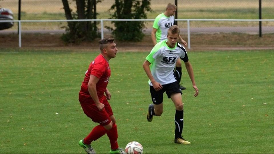 Pascal Lindner (in weiß) gehört künftig dem FC Stahl Aken an. F: Samarkin