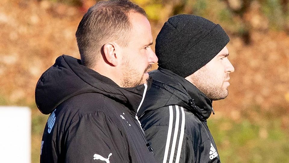 Auch in der Kreisliga wird das Trainergespann Tobias Luppart und Simon Gebhart (v.l.) die Fußballer des SC Pöcking-Possenhofen betreuen.