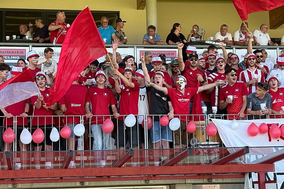 Der Künzinger Block stand wie eine Wand 90 Minuten hinter ihrer Mannschaft!