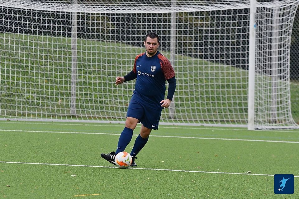 In guten wie in schlechten Zeiten für den TV Wallau am Ball: Joshua Lenwell hat mit FuPa über die aktuelle Situation des A-Ligisten gesprochen, der mit einem Minuspunkt am Tabellenende steht.