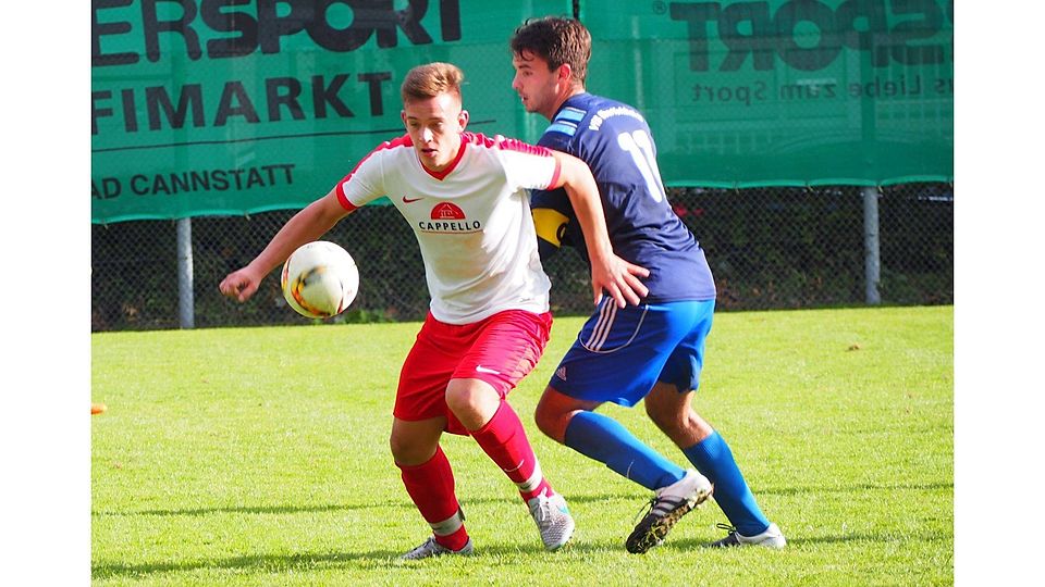Torschützen unter sich: Cannstatts Pascal Geidies (li.) gegen Patrick Weigl (VfB Obertürkheim) Foto: Dominik Florian