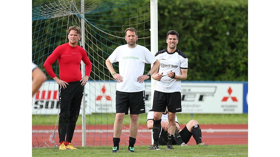 Spvgg. Holzgerlingen (von links Malte Bonertz, Thomas Reichardt und Andre Gonsior): Nach dem Abstieg aus der Landesliga geht das Team nun die Bezirksliga-Saison an Foto (Archiv): Eibner