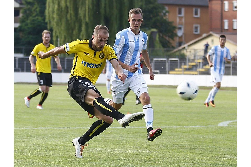 Die Reserve des FC Ingolstadt scheint Marius Strangl zu liegen: Zu den zwei 2:0-Erfolg in den vergangenen beiden Spielzeiten in der Autostadt steuerte der schnelle Altstädter Mittelfeldspieler drei Treffer bei.F: Kolb