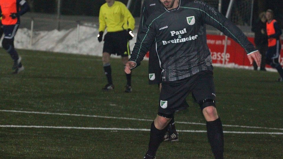 Schönebeck bläst am Freitagabend zum Angriff gegen Barleben. F: Sven  Brückner