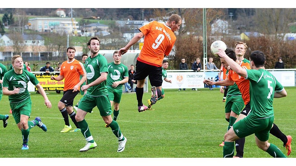 Die DJK Weiden holt im Stadtderby gegen die "Ostler" nur ein mageres 1:1. Foto: Dagmar Nachtigall