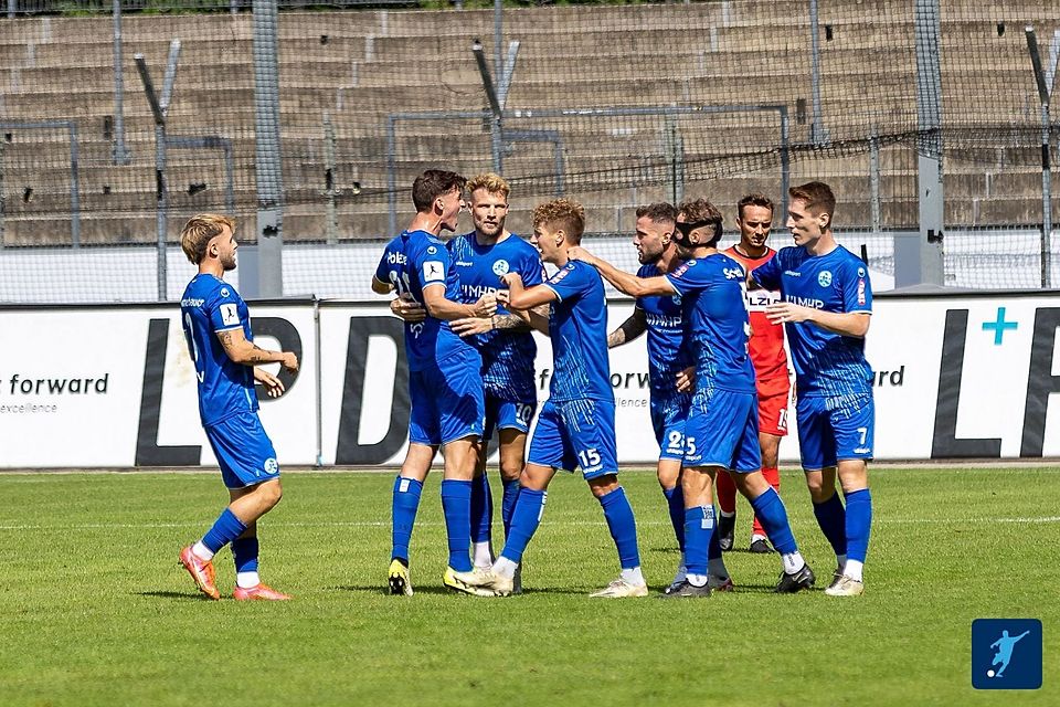 Stuttgarter Kickers An Der Spitze, Die Halbe Liga Zittert - FuPa