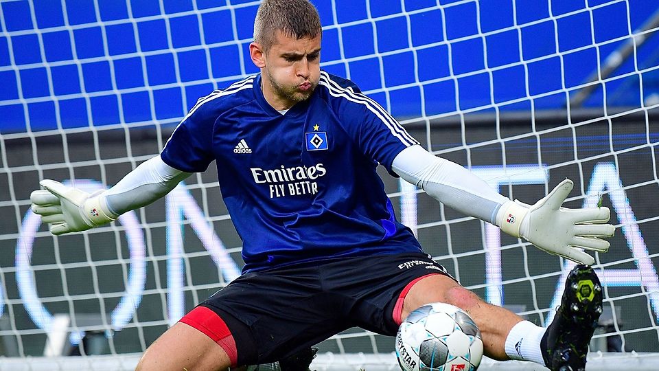 Beim Hamburger SV bestritt Julian Pollersbeck sogar ein paar Bundesliga-Spiele.
