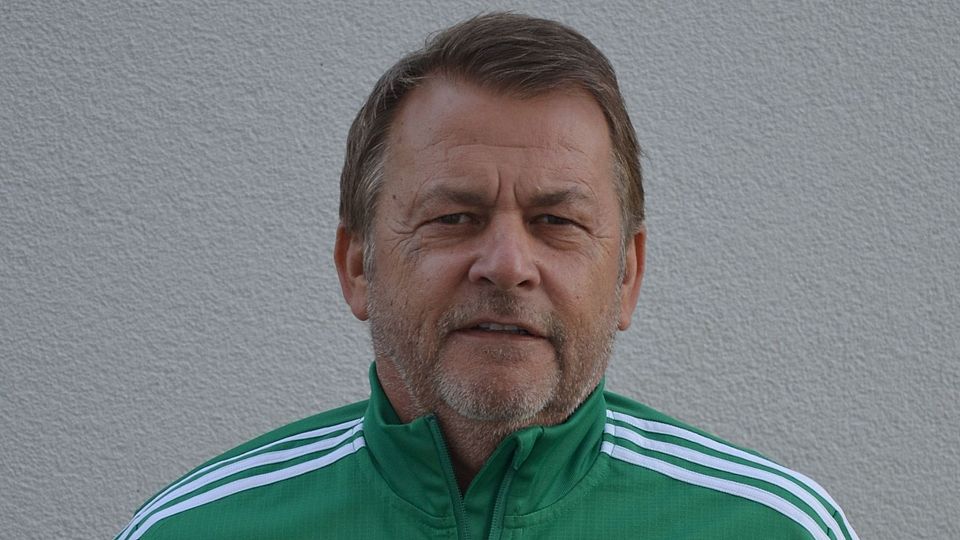 Raimund Hübner, der Cheftrainer des SV Rheintal, hofft auf den vierten Sieg in Folge.