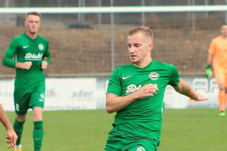 Nach drei Siegen aus fünf Spielen gibt der VfR Baumholder II nach langer Zeit die rote Laterne wieder ab. Nach drei Siegen aus fünf Spielen gibt der VfR Baumholder II nach langer Zeit die rote Laterne wieder ab.