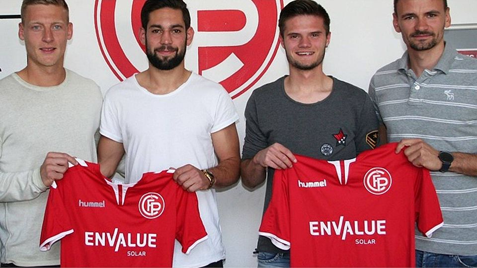 Die Passauer Neuzugänge aus dem Lager des Stadtrivalen: Michael Pillmeier, Maxi Huber, Fabian Wiesmaier und Benedikt Buchinger. F: FCP