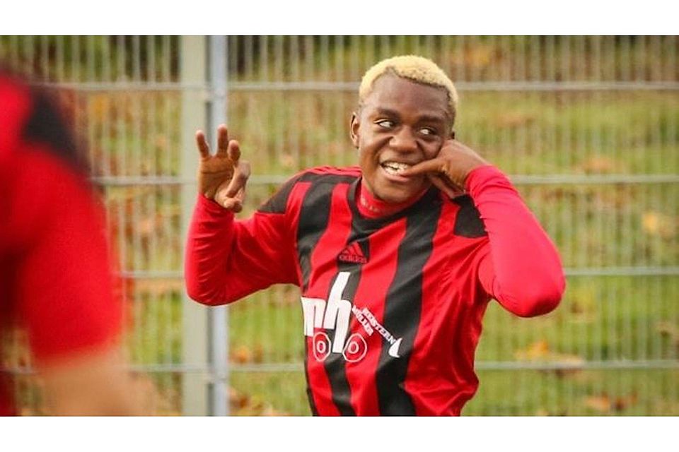 F: Zylajew Wenaus Joseph Mbuyi hat in acht Spielen elf Tore erzielt