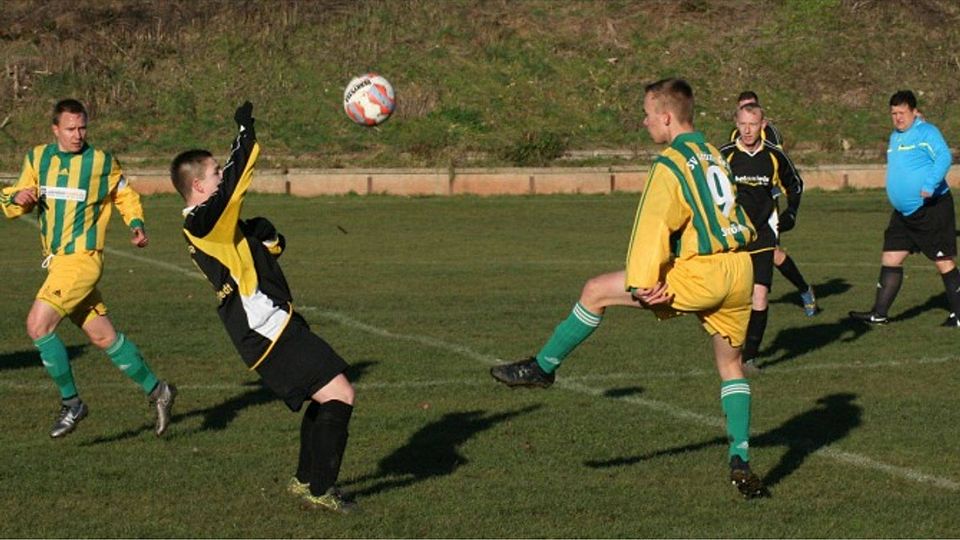 Szene aus dem Spiel Schlanstedt II gegen Ströbeck. F: Dalibor