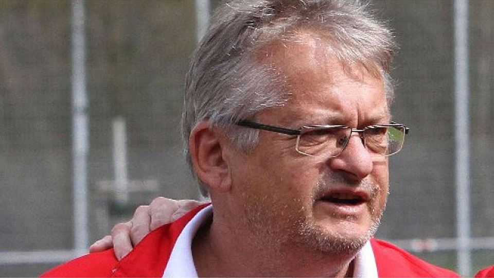 Der Waldenbucher  Trainer Gerry Ott geht mit seinem  Team als Favorit ins Spiel.