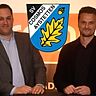 Gute Freunde kann niemand trennen. Die letzten sieben Jahre bestimmten Vorsitzender Thomas Pflüger (links) und Trainer Marco Löring die Geschicke des SV Cosmos Aystetten. Zweimal stieg die Mannschaft in die Landesliga auf. Nun trennen sich die Wege.